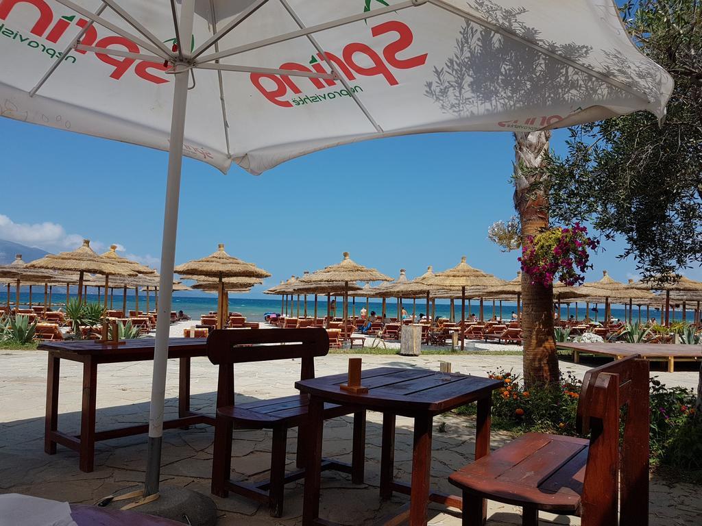 Flori Beach Apartment Radhime Exterior photo