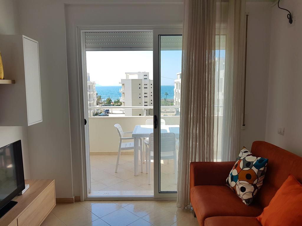 Flori Beach Apartment Radhime Exterior photo